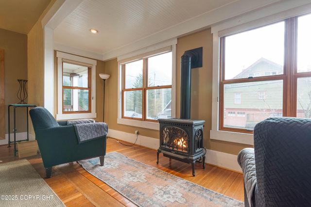 525 Grant Street, Ketchikan, AK 99901