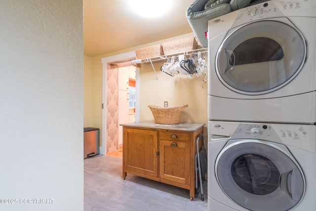 525 Grant Street, Ketchikan, AK 99901