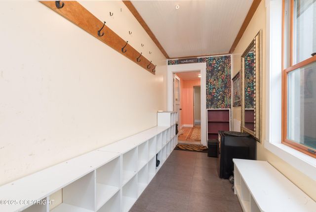 525 Grant Street, Ketchikan, AK 99901