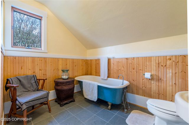 525 Grant Street, Ketchikan, AK 99901