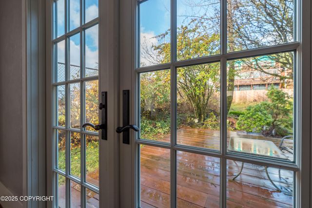 525 Grant Street, Ketchikan, AK 99901