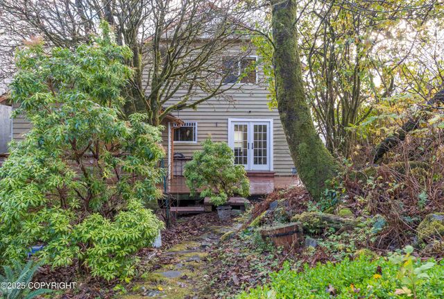 525 Grant Street, Ketchikan, AK 99901