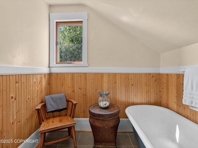 525 Grant Street, Ketchikan, AK 99901