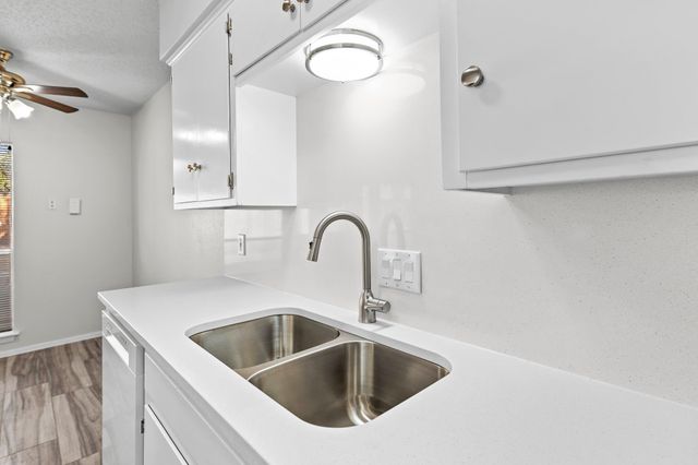 10807 Lambert CIR A, Austin, TX 78758