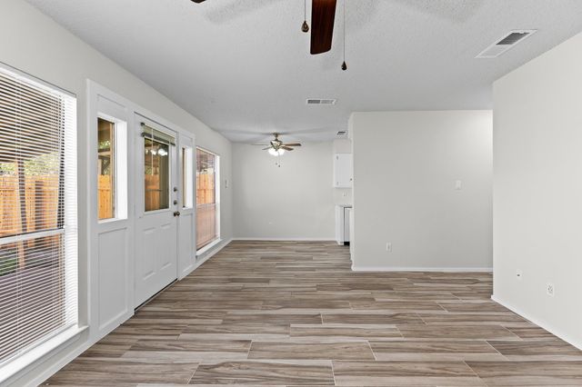 10807 Lambert CIR A, Austin, TX 78758