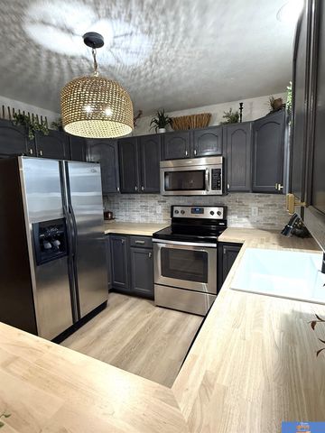 1408 Ashland Avenue, Beatrice, NE 68310