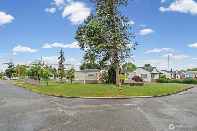 8528 33rd Avenue S, Lakewood, WA 98499