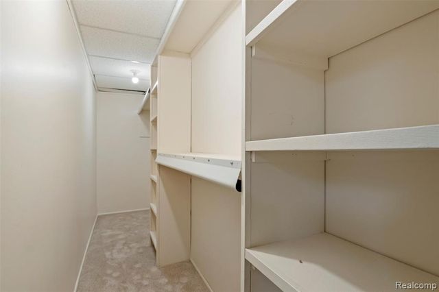 3051 Lindenwood Drive, Dearborn, MI 48120