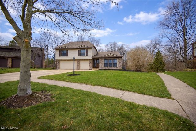 18086 Winchester Court, Strongsville, OH 44136