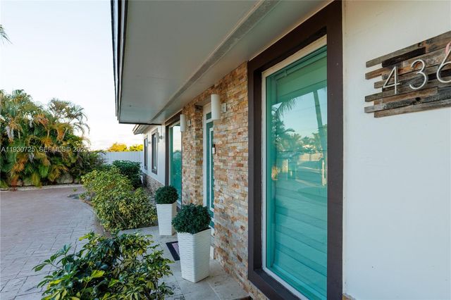 4360 NW 205th St, Miami Gardens, FL 33055