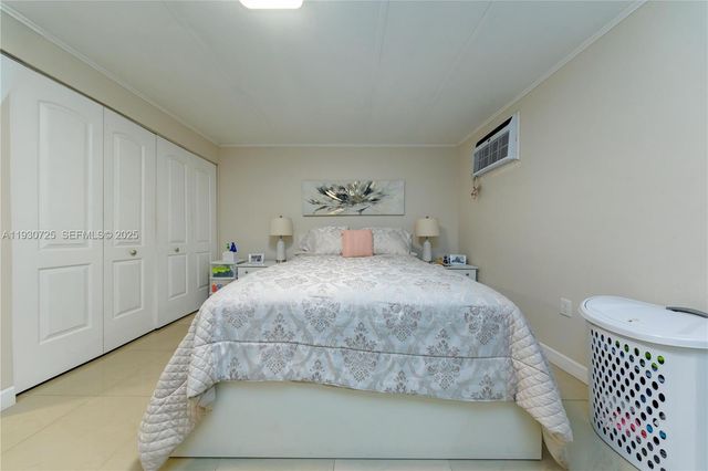 4360 NW 205th St, Miami Gardens, FL 33055