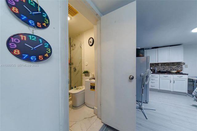 4360 NW 205th St, Miami Gardens, FL 33055