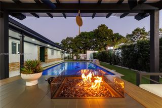 4360 NW 205th St, Miami Gardens, FL 33055