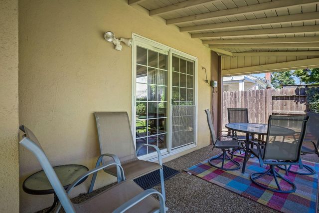 10320 Malaga Way, Rancho Cordova, CA 95670