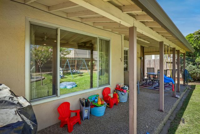 10320 Malaga Way, Rancho Cordova, CA 95670