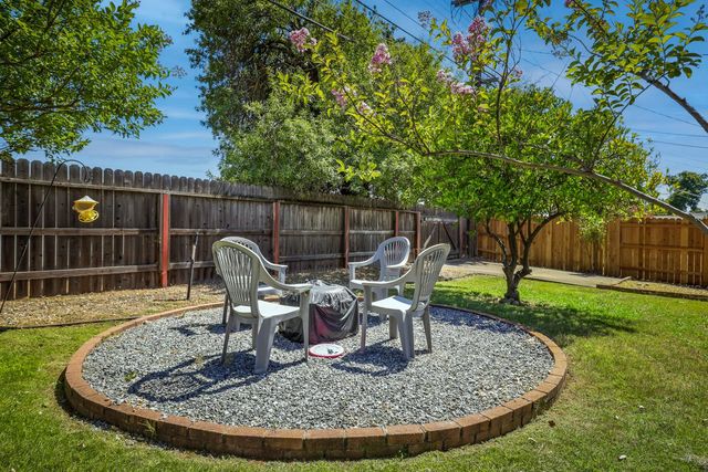 10320 Malaga Way, Rancho Cordova, CA 95670