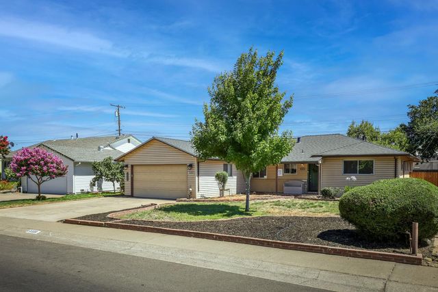 10320 Malaga Way, Rancho Cordova, CA 95670