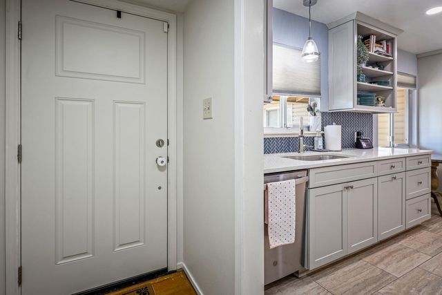 10320 Malaga Way, Rancho Cordova, CA 95670