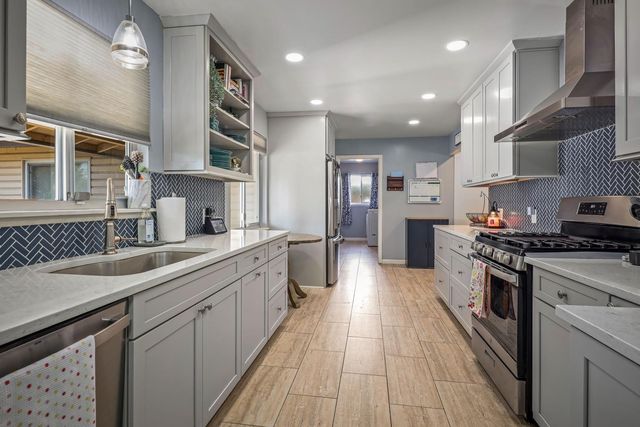 10320 Malaga Way, Rancho Cordova, CA 95670
