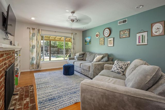 10320 Malaga Way, Rancho Cordova, CA 95670