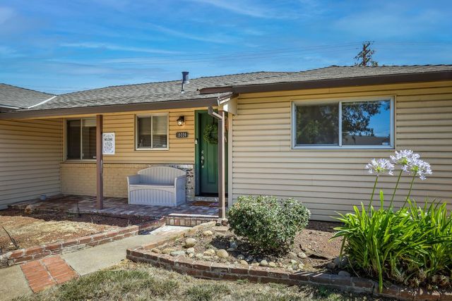 10320 Malaga Way, Rancho Cordova, CA 95670