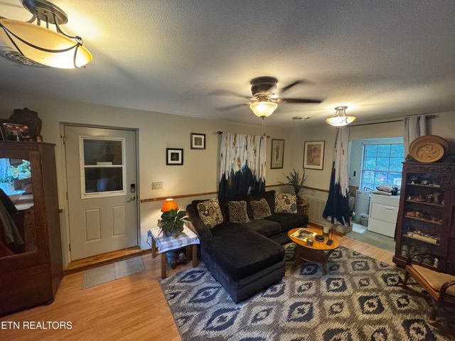 1637 Arron Way, Sevierville, TN 37876