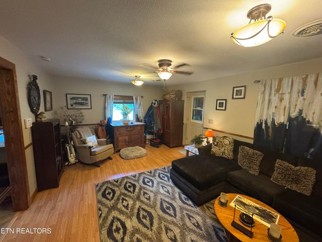 1637 Arron Way, Sevierville, TN 37876