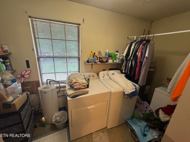1637 Arron Way, Sevierville, TN 37876