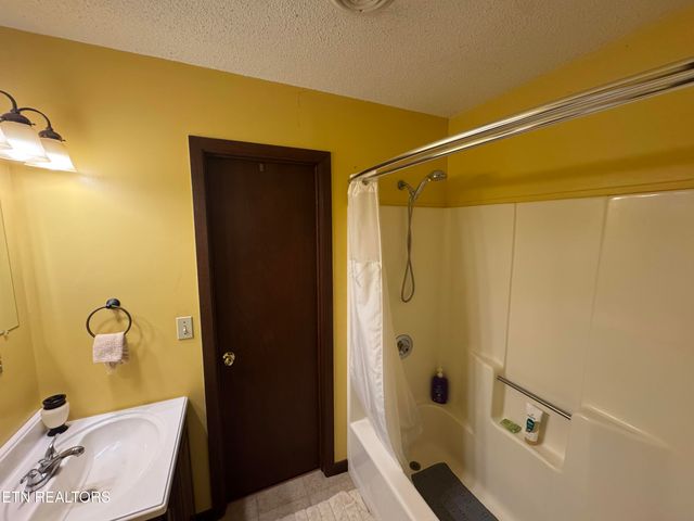 1637 Arron Way, Sevierville, TN 37876