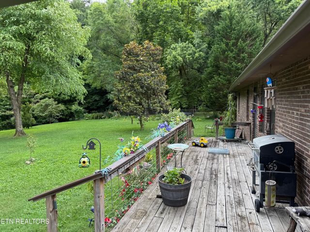 1637 Arron Way, Sevierville, TN 37876