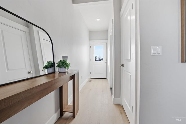 1172 E Cottage St, Kuna, ID 83634