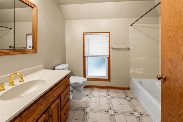 673 S Center Street, Beaver Dam, WI 53916