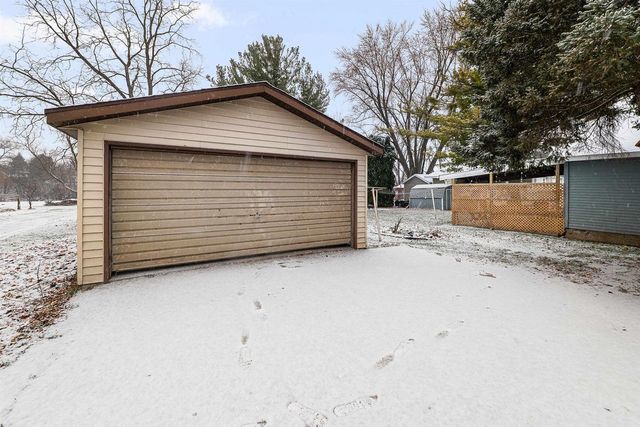 673 S Center Street, Beaver Dam, WI 53916