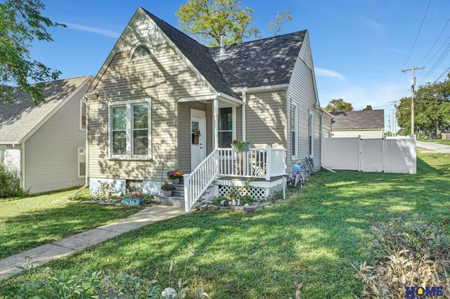 747 C Street, Palmyra, NE 68418