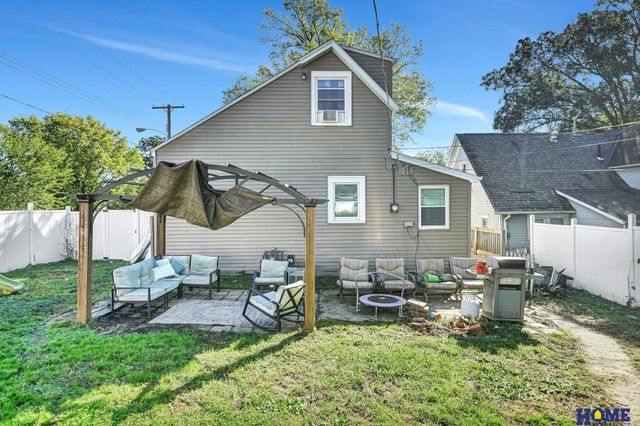 747 C Street, Palmyra, NE 68418