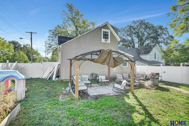 747 C Street, Palmyra, NE 68418