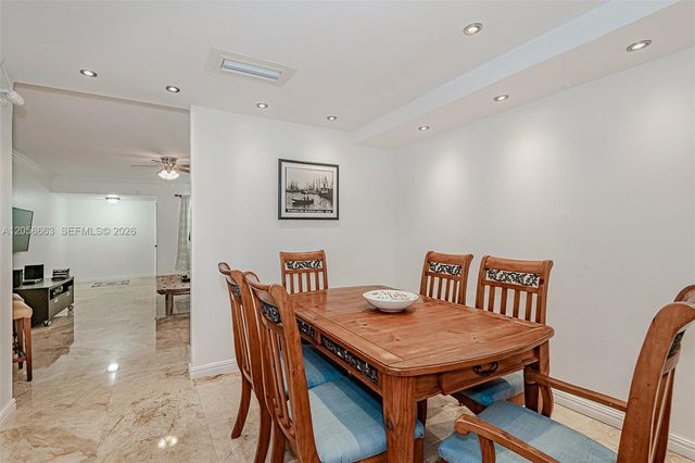 1413 N 15th Ave 8, Hollywood, FL 33020