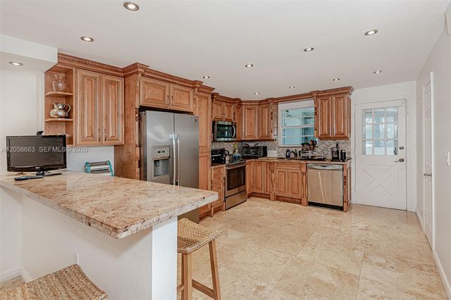 1413 N 15th Ave 8, Hollywood, FL 33020