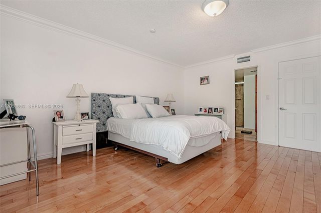 1413 N 15th Ave 8, Hollywood, FL 33020