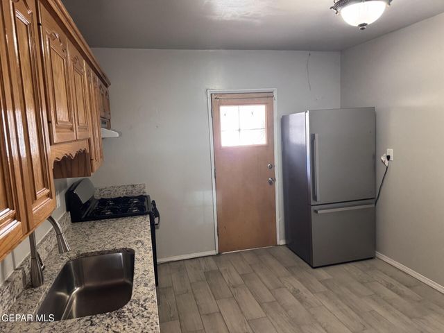 5915 TROWBRIDGE Drive, El Paso, TX 79905