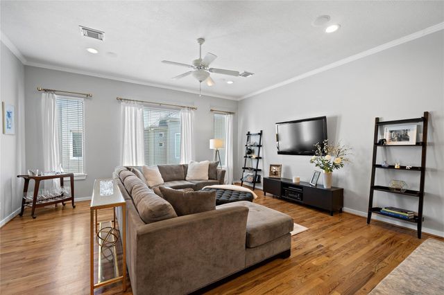 4510 Center Street, Houston, TX 77007