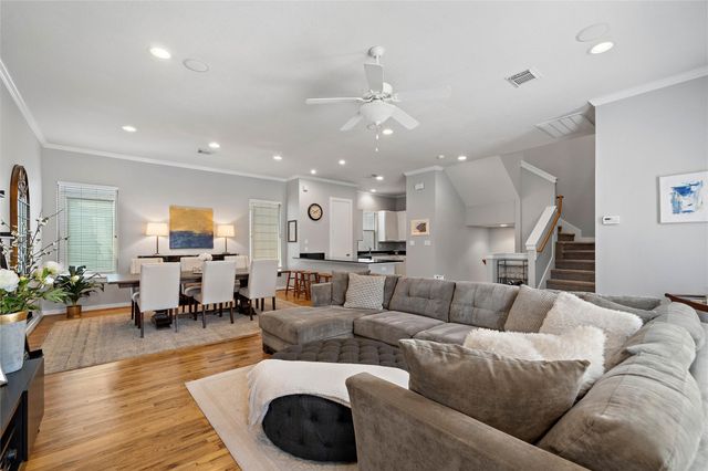 4510 Center Street, Houston, TX 77007