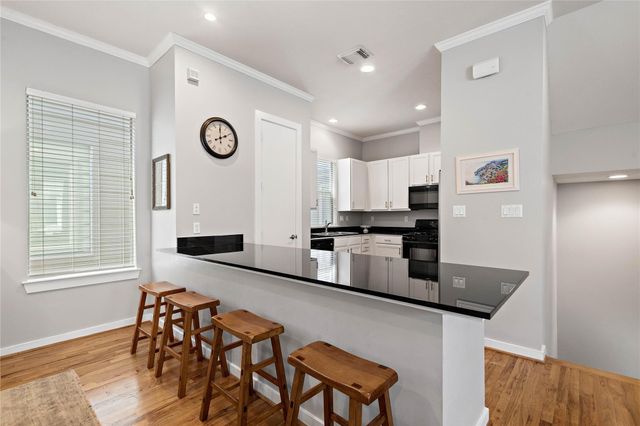 4510 Center Street, Houston, TX 77007