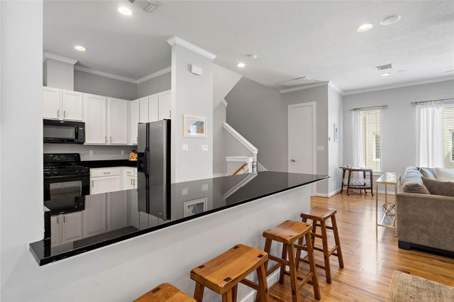 4510 Center Street, Houston, TX 77007