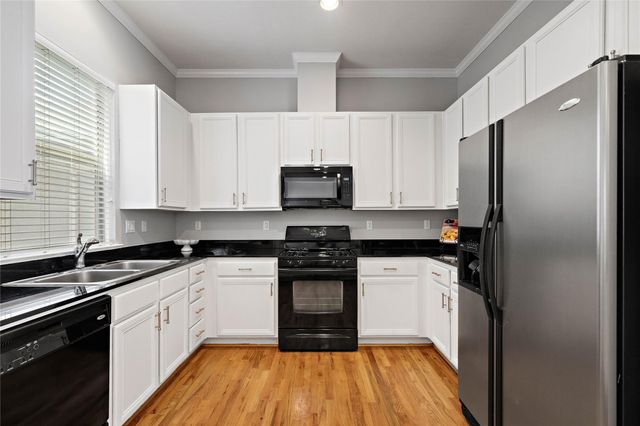 4510 Center Street, Houston, TX 77007