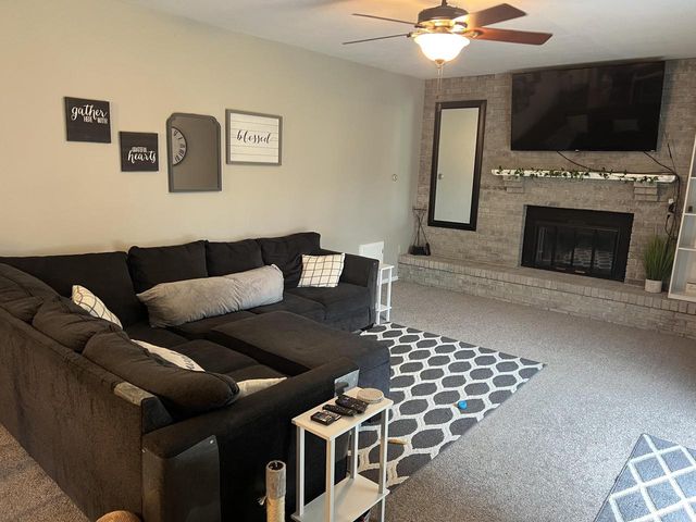 1238 Castle AVENUE, Sheboygan, WI 53081