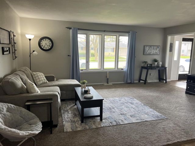 1238 Castle AVENUE, Sheboygan, WI 53081