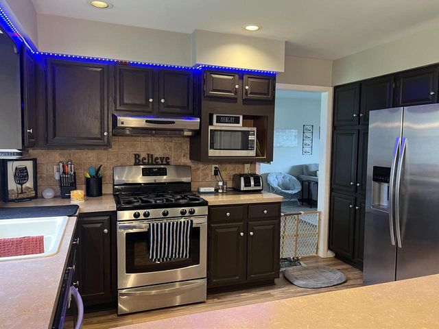 1238 Castle AVENUE, Sheboygan, WI 53081