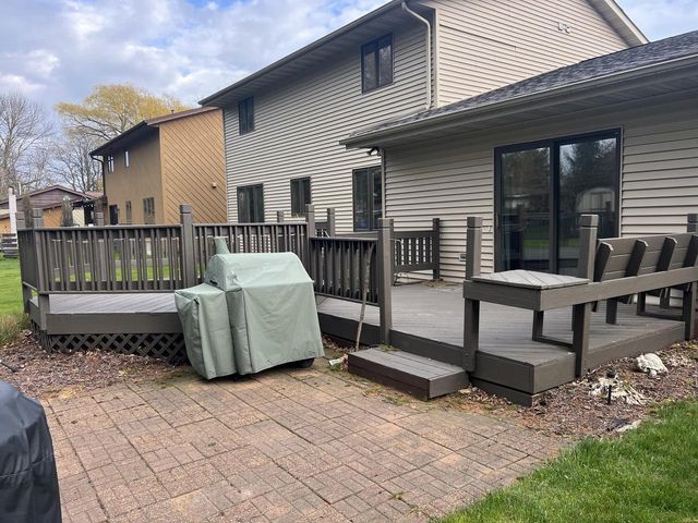 1238 Castle AVENUE, Sheboygan, WI 53081