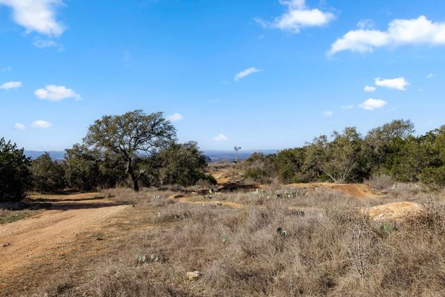 1101 Crider RD, Marble Falls, TX 78654